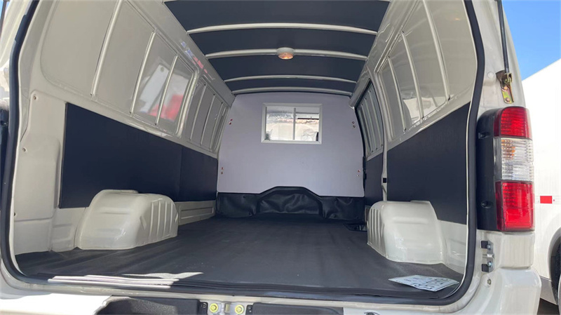 上海電動(dòng)面包車租賃